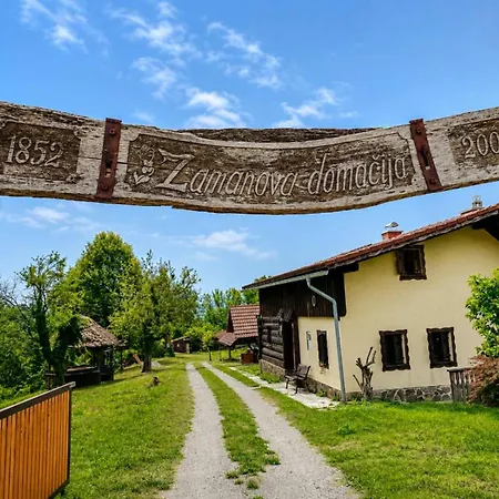 Holiday home In Heaven I Historical Log House *