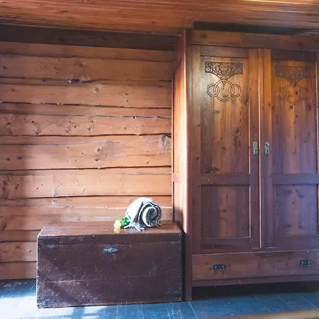 Holiday home In Heaven I Historical Log House