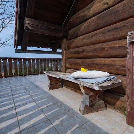 In Heaven I Historical Log House Sentrupert (Dolenjska)