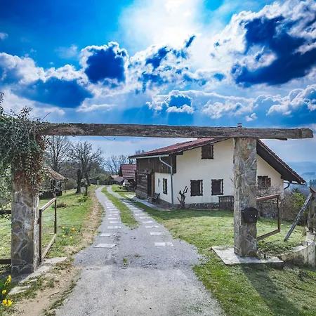 In Heaven I Historical Log House Sentrupert (Dolenjska)